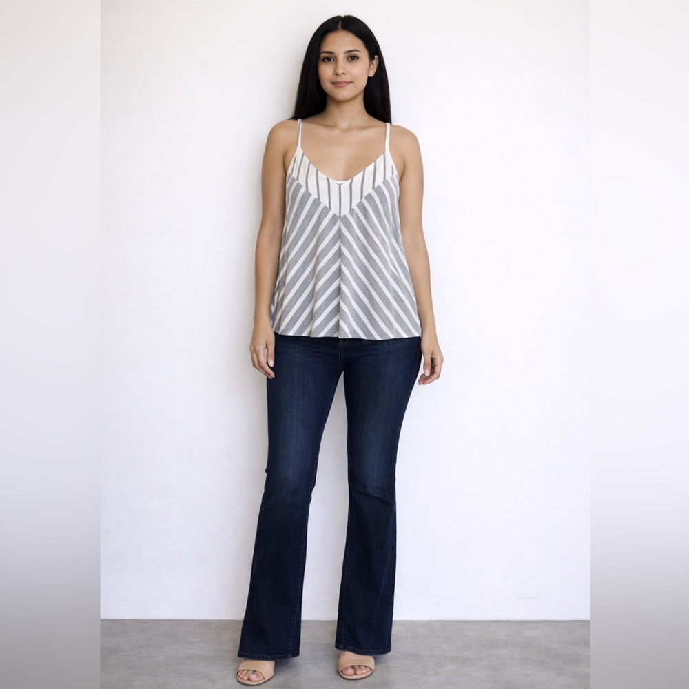 NWT Laila Jayde Naila V-Neck Knit striped Racerback spaghetti strap top Sz L